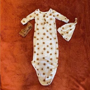 Caden Lane Desert Suns Newborn Knotted Gown with Hat and Bow Headband